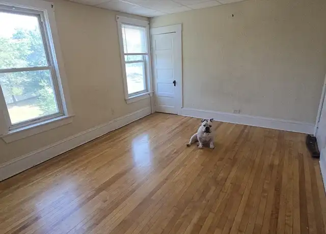 Property at 23 W Boylston Dr Unit 3, Worcester, MA, 01606, 3 beds, 1 bath, [object Object]