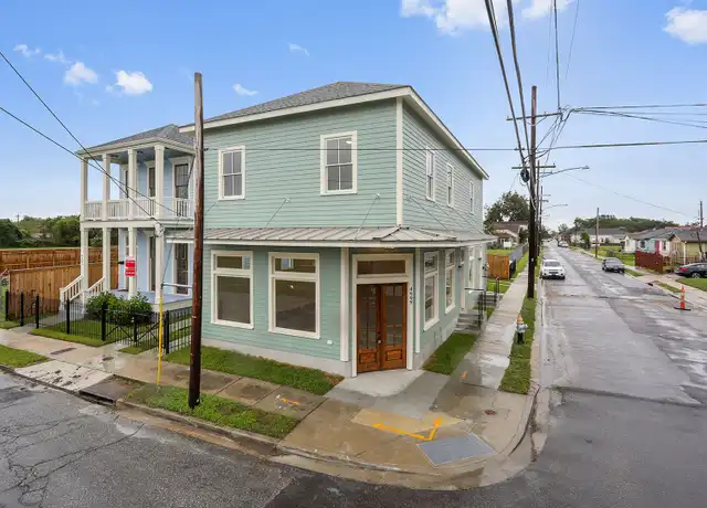 Property at 4999 Burgundy St, New Orleans, LA, 70117, 0 beds, 1 bath, [object Object]