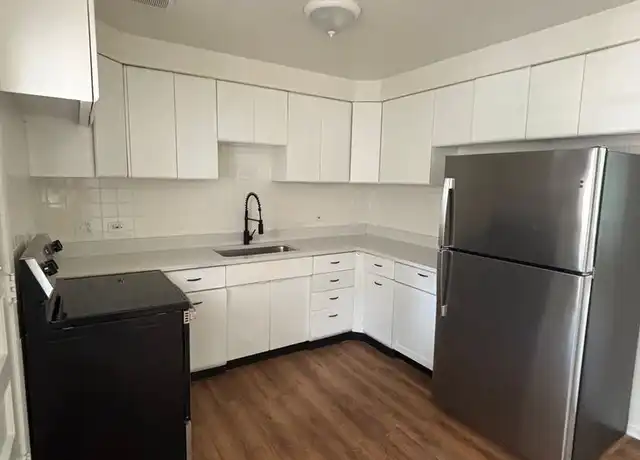Property at 1425 Dobson St Unit 1425 2A, Evanston, IL, 60202, 2 beds, 1 bath, [object Object]