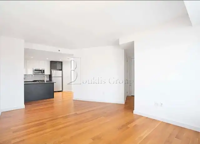 Property at 30-85 Vernon Blvd Unit 707, Queens, NY, 11102, 1 bed, 1 bath, [object Object]