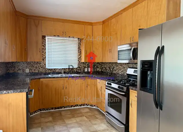 Property at 695 S Main St, Tooele, UT, 84074, 3 beds, 1 bath, [object Object]