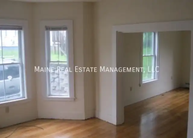 Property at 133 2nd St, Bangor, ME, 04401, 3 beds, 1 bath, [object Object]