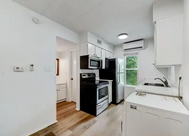 Property at Hyde Park Forty Fifth - 4504 Speedway, Austin, TX, 78751, 0 beds, 1 bath, [object Object]