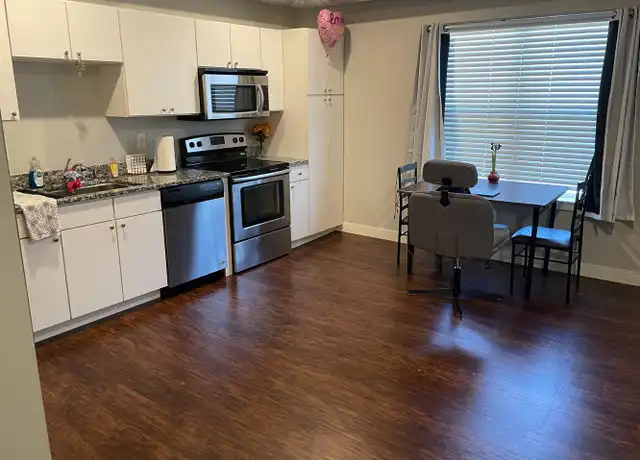 Property at 5 Lincoln Ave #109, Iowa City, IA, 52246, 0 beds, 1 bath, [object Object]