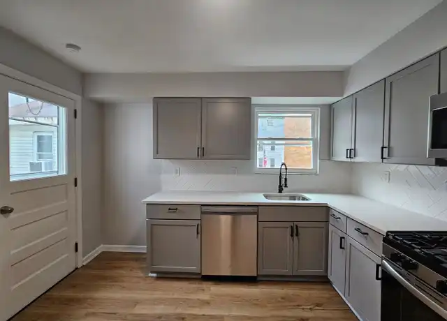 Property at 225 10th St Unit 2, Pittsburgh, PA, 15222, 3 beds, 1 bath, [object Object]