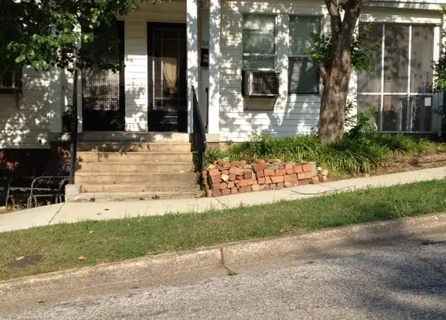 Property at 619 Lapsley Ave, Anniston, AL, 36207, 1 bed, 1 bath, [object Object]