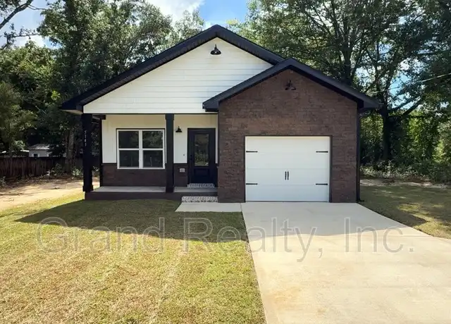 Property at 5141 W Spencer Field Rd, Milton, FL, 32571, 3 beds, 2 baths, [object Object]