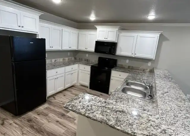 Property at 9500 Dallas St, Fort Smith, AR, 72903, 3 beds, 2.5 baths, [object Object]