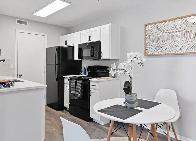 Property at Trinity Lakes Apartments - 600 Trinity Marsh, Columbus, OH, 43228, 2 beds, 2 baths, [object Object]