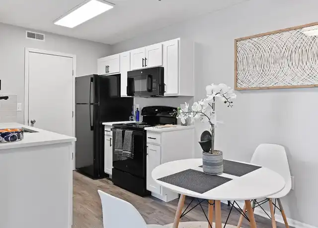 Property at Trinity Lakes Apartments - 600 Trinity Marsh, Columbus, OH, 43228, 1-2 bed, 1-2 bath, [object Object]