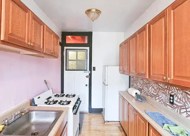 Property at 6532 N Lakewood Ave, Chicago, IL, 60626, 0 beds, 1 bath, [object Object]