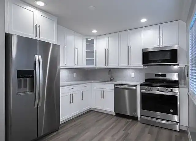 Property at Fairfield Courtyard at Bayport - 100 Terrace Rd, Bayport, NY, 11705, 2 beds, 1 bath, [object Object]