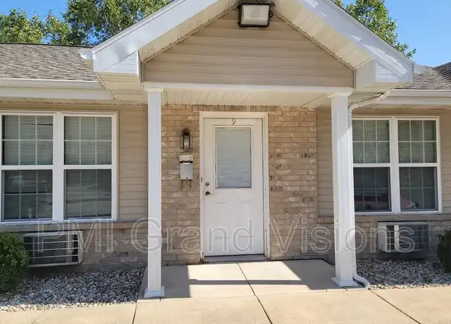 Property at 1308 Arthur Ave Unit 9, Charleston, IL, 61920, 1 bed, 1 bath, [object Object]