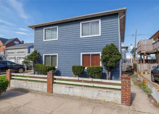 Property at 105 Belmont Ave, Long Beach, NY, 11561, 1 bed, 1 bath, [object Object]