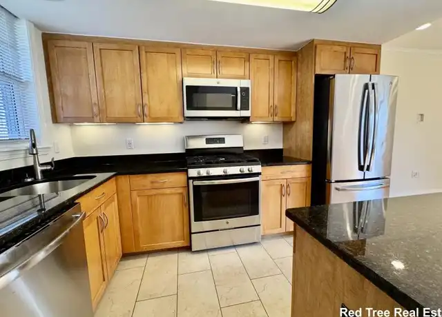 Property at 146 Independence Dr, Chestnut Hill, MA, 02467, 1 bed, 1 bath, [object Object]