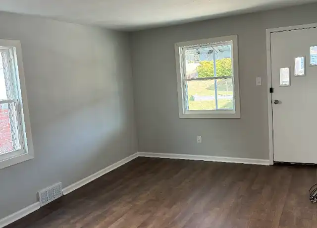 Property at 1933 Woodmont Ave Unit B, New Kensington, PA, 15068, 2 beds, 1 bath, [object Object]