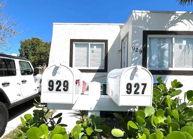 Property at 929 SW 12th Ave Unit 929, Miami, FL, 33130, 3 beds, 1 bath, [object Object]