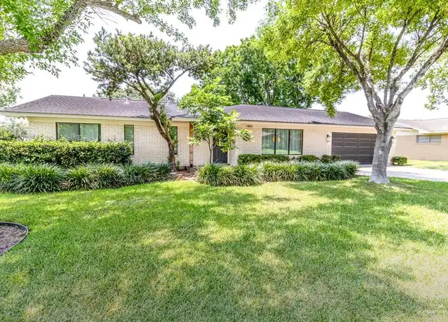 Property at 1401 Marigold Ave, McAllen, TX, 78501, 3 beds, 2.5 baths, [object Object]