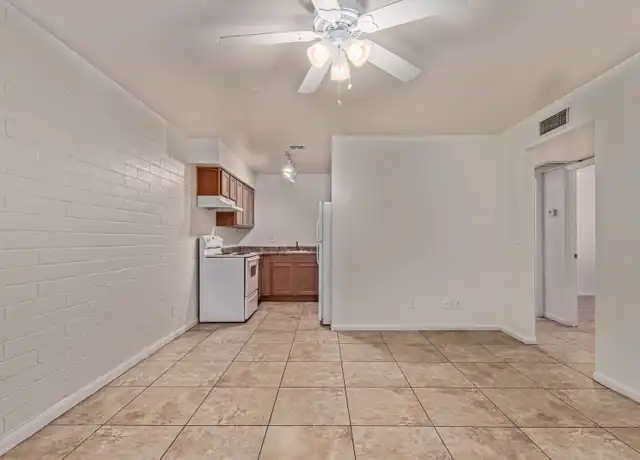 Property at 3325 E Pinchot Ave Unit 03, Phoenix, AZ, 85018, 2 beds, 1 bath, [object Object]