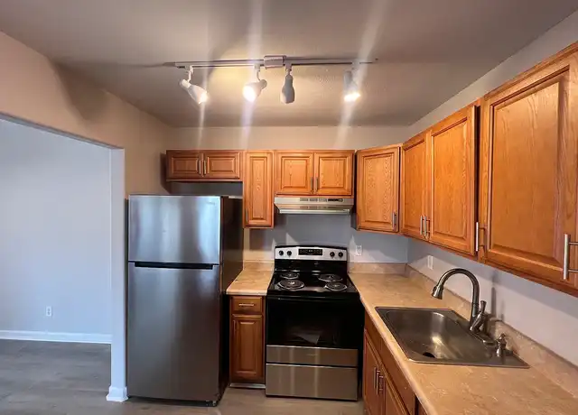Property at Breeze Apartments - 75 Nightingale Ln, Gulf Breeze, FL, 32561, 1-3 bed, 1-2 bath, [object Object]