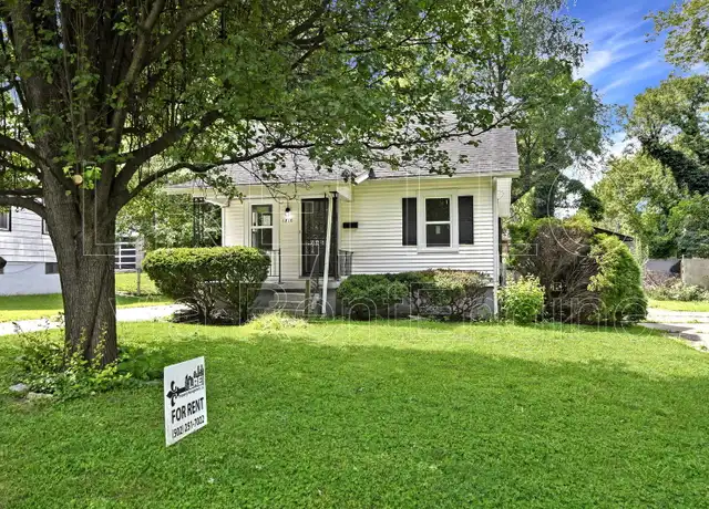 Property at 1810 Fust Ave, Louisville, KY, 40216, 3 beds, 1 bath, [object Object]