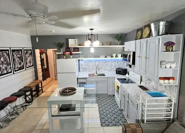 Property at 4201 SW 60th Pl #2, Miami, FL, 33155, 3 beds, 2 baths, [object Object]