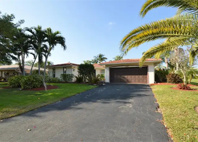 Property at 8592 NW 7th St, Coral Springs, FL, 33071, 4 beds, 2 baths, [object Object]