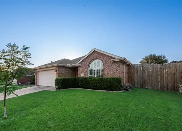 Property at 10408 Nelson Dr, Benbrook, TX, 76126, 3 beds, 2 baths, [object Object]