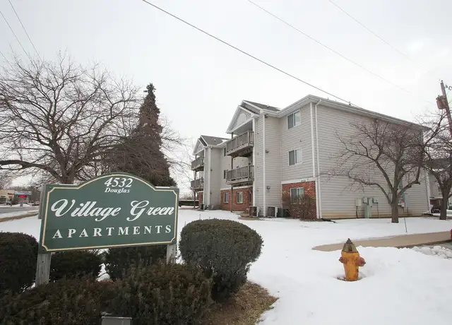 Photo of 4532-4534 &, Des Moines, IA 50310