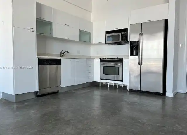 Property at 133 NE 2nd Ave, Miami, FL, 33132, 1 bed, 1 bath, [object Object]