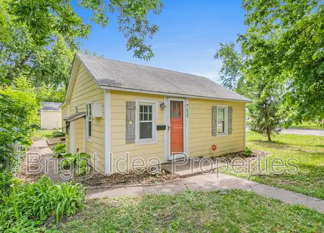 Property at 753 8th Ave S Unit 1, Hopkins, MN, 55343, 2 beds, 1 bath, [object Object]