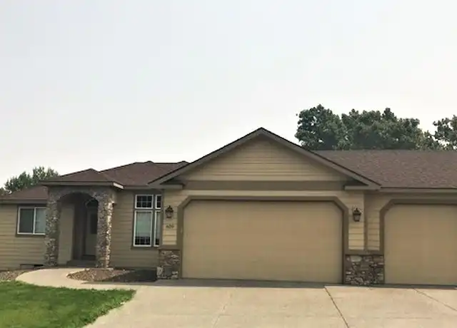 Property at 609 S Huntington Pl, Kennewick, WA, 99336, 3 beds, 2 baths, [object Object]