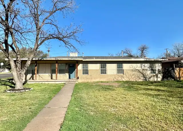 Property at 2420 W Avenue L, San Angelo, TX, 76901, 4 beds, 2 baths, [object Object]