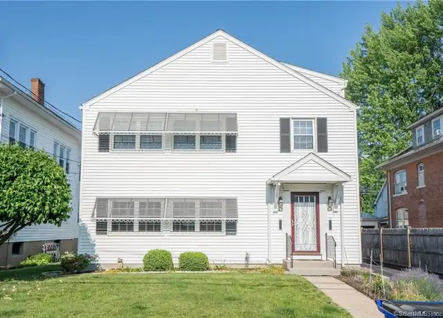 Property at 82 Lancaster Rd, West Hartford, CT, 06119, 2 beds, 1 bath, [object Object]