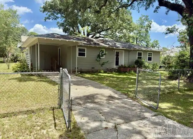 Property at 1400 E Mallory St, Pensacola, FL, 32503, 2 beds, 1 bath, [object Object]