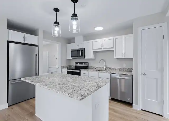 Property at Hackamore North - 28 Hackamore Ave, Scarborough, ME, 04074, 1-2 bed, 1 bath, [object Object]