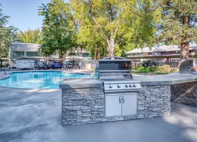 Photo of 1530 Fulton Ave, Sacramento, CA 95825