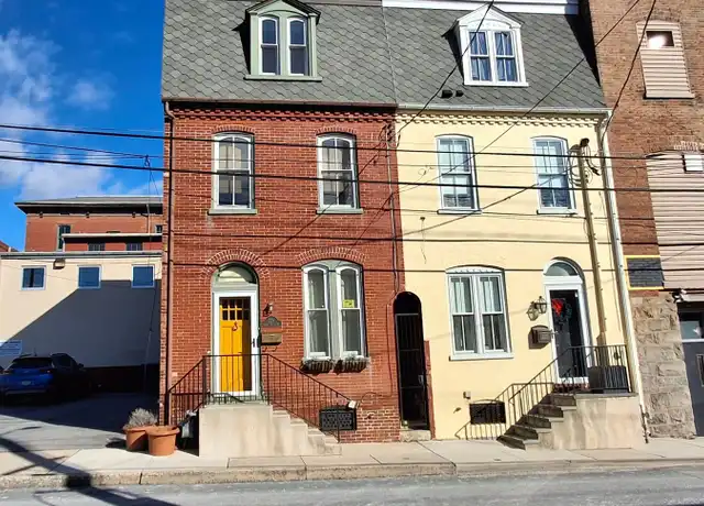 Property at 229 N Water St, Lancaster, PA, 17603, 3 beds, 1 bath, [object Object]