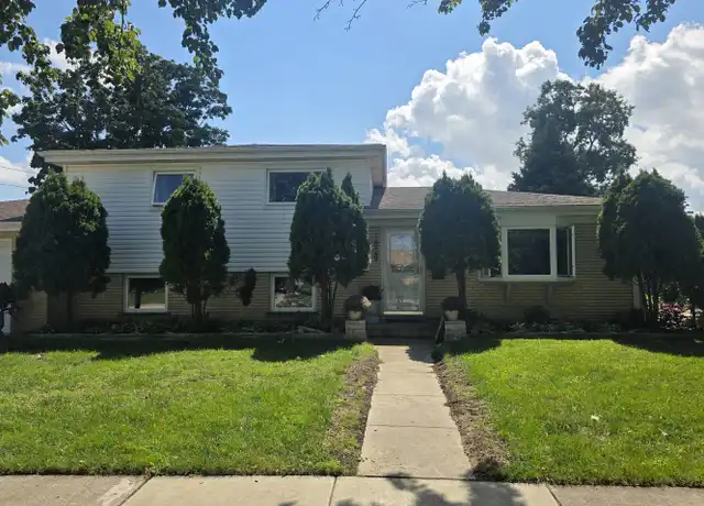 Property at 1529 E Lincoln Ave, Des Plaines, IL, 60018, 3 beds, 2 baths, [object Object]