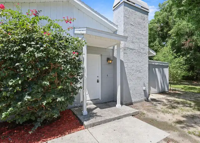 Property at 1219 Mohrlake Dr, Brandon, FL, 33511, 3 beds, 2 baths, [object Object]