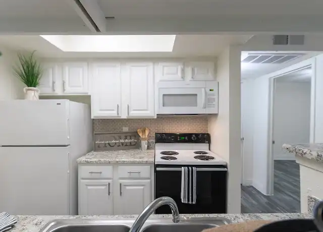 Property at Canyon Creek - 10951 Stone Canyon Rd, Dallas, TX, 75230, 1-2 bed, 1-2 bath, [object Object]