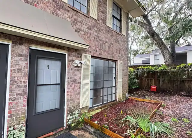 Property at 2220 E Victory Dr #7, Savannah, GA, 31404, 2 beds, 1.5 baths, [object Object]