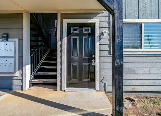 Property at 139 W Ellison St, Burleson, TX, 76028, 1 bed, 1 bath, [object Object]