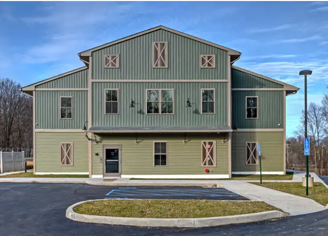 Property at 128 Vineyard Ave Unit 206, Highland, NY, 12528, 1 bed, 1 bath, [object Object]