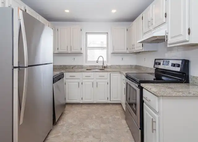 Property at 16 Orchard Ave Unit B, Waltham, MA, 02452, 2 beds, 1 bath, [object Object]