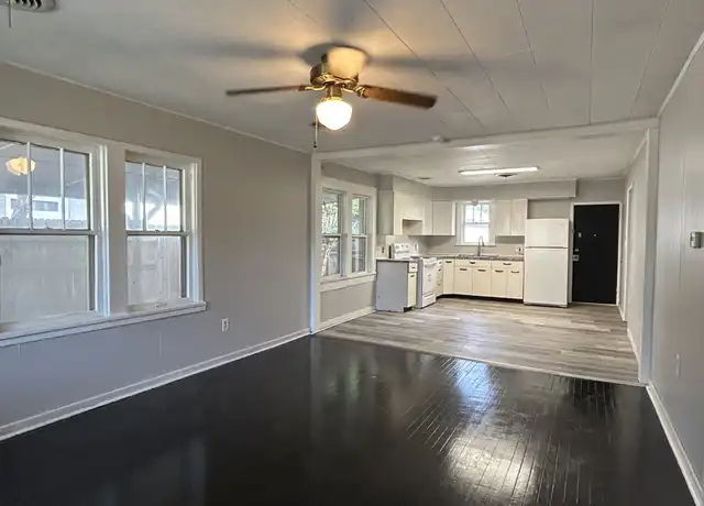 Property at 1920 26th St, Lubbock, TX, 79411, 3 beds, 1 bath, [object Object]