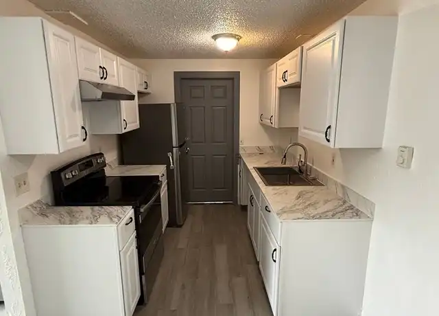 Property at 1007 Macfarlane St Unit 1013, Aberdeen, WA, 98520, 2 beds, 1 bath, [object Object]
