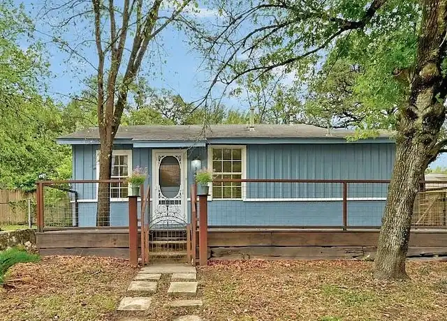 Property at 1403 S 5th St, Austin, TX, 78704, 3 beds, 1 bath, [object Object]