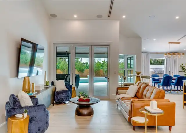 Property at 700 Holly Rd, Vero Beach, FL, 32963, 3 beds, 3 baths, [object Object]