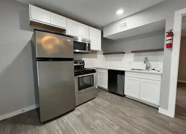 Property at The Vintage - 219 Marshall St, Houston, TX, 77006, 1 bed, 1 bath, [object Object]
